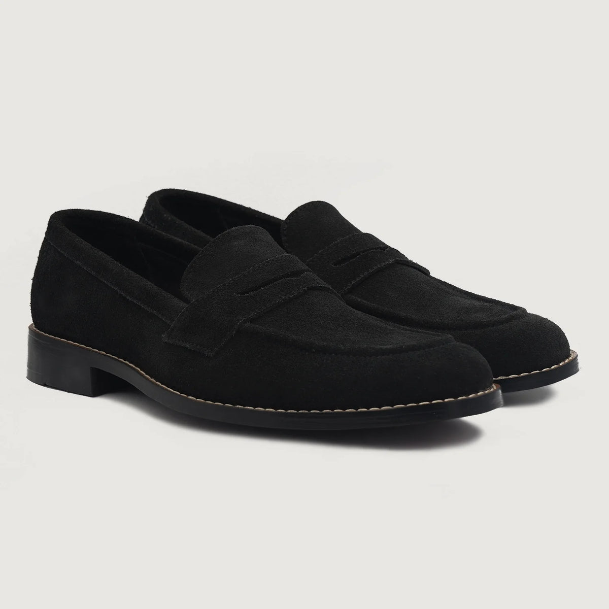 Baxton Preto Suede Mocassins em couro para Homem For Men in Black Goatskin Suede - Vista de perfil | Comprar online
