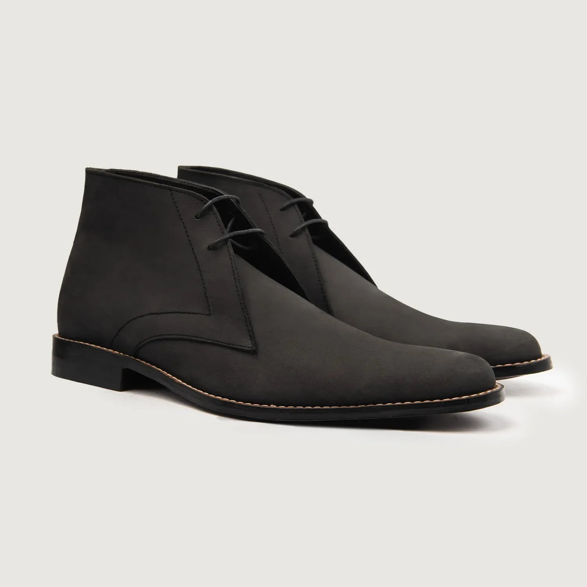 Corry Chukka Preto Nubuck Botas em couro para Homem For Men em couro bovino preto legítimo - Vista de perfil | Comprar online