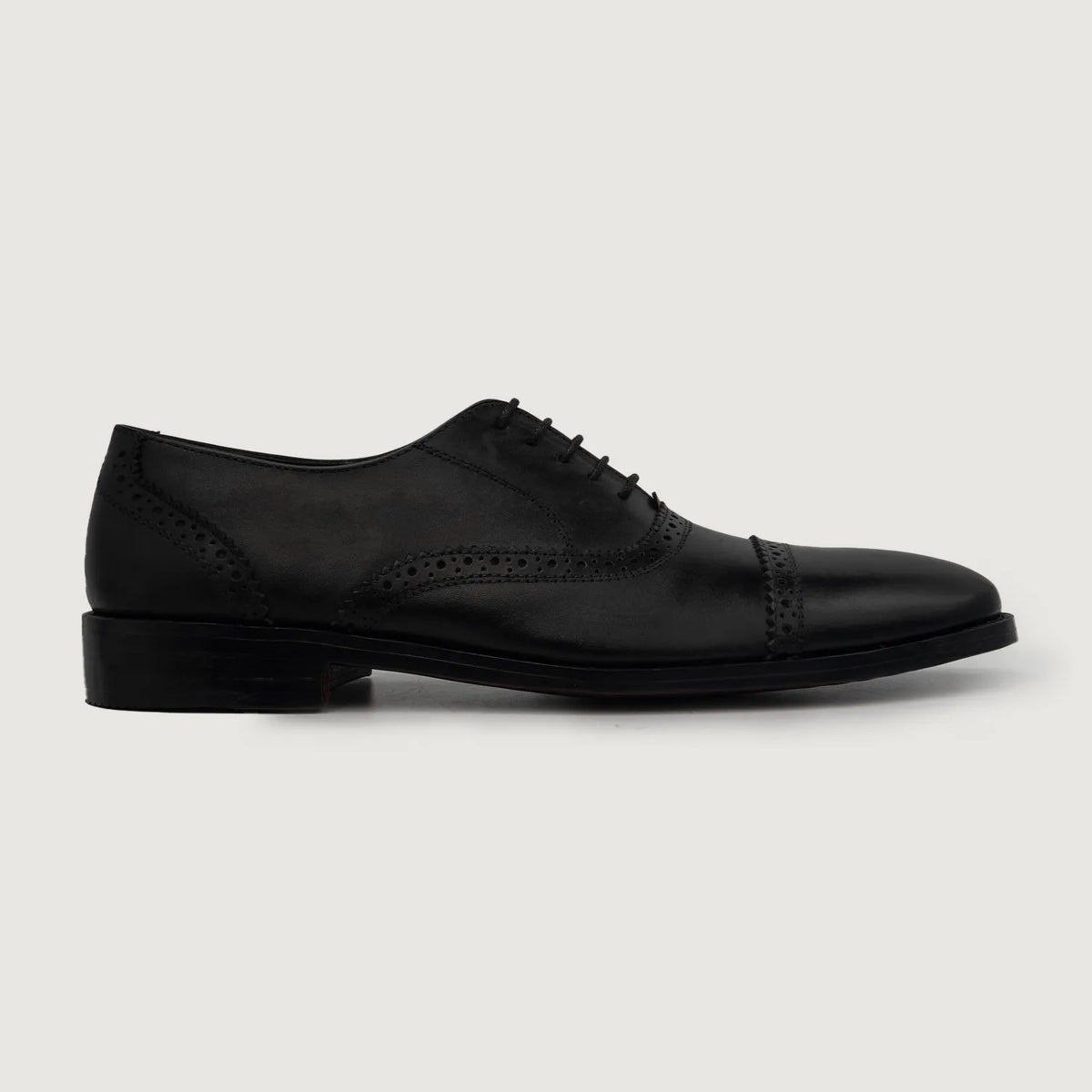Black Full-Grain leather Shoes - Construção de vira Goodyear e biqueira