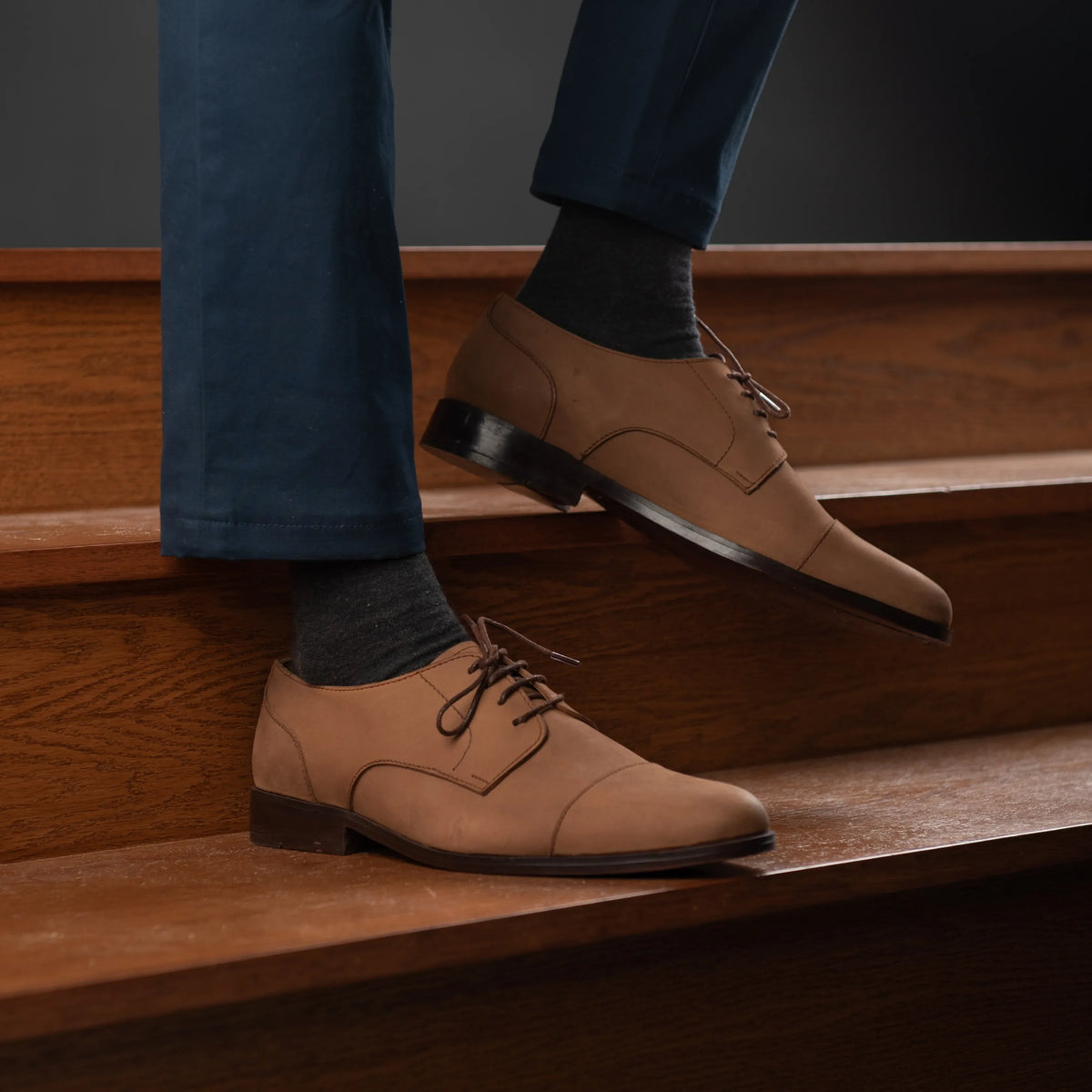 Orlaven Attorney Derby Castanho Nubuck Sapatos em couro para Homem footwear image 9