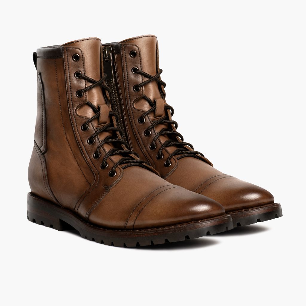 Casa Moto Amber Wheat Botas em couro para Homem in Classic Full-Grain Leather - Vista frontal e silhueta ajustada | Comprar online