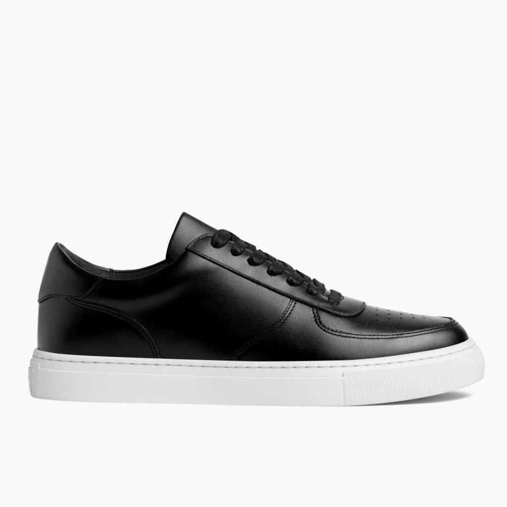 Black Full-Grain leather Sneakers - Construção de vira Goodyear e biqueira