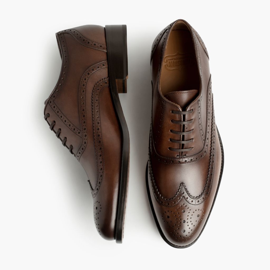 Aviator Cinnamon Sapatos em couro para Homem - Vista lateral mostrando o corte ergonómico de mangas