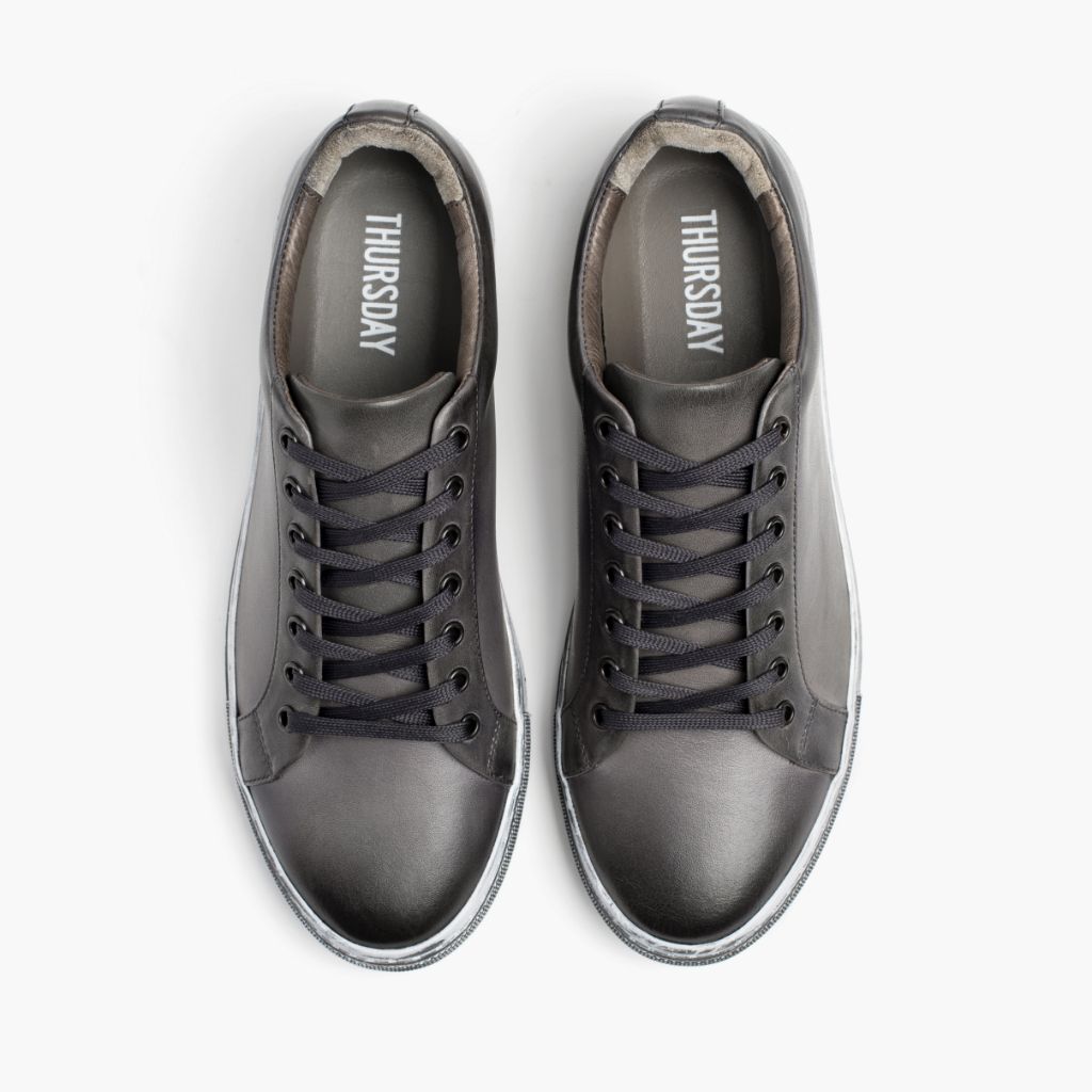 Premier Low Top Distressed Grey Sapatilhas em pele para Homem For Men - Contraforte reforçado e costuras duplas de precisão
