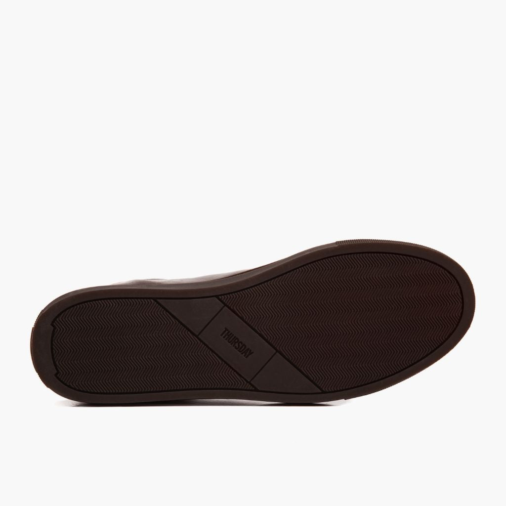 High-Traction Rubber Outsole & Lug Tread Pattern on Premier Low Top Old English Sapatilhas em pele para Homem For Men