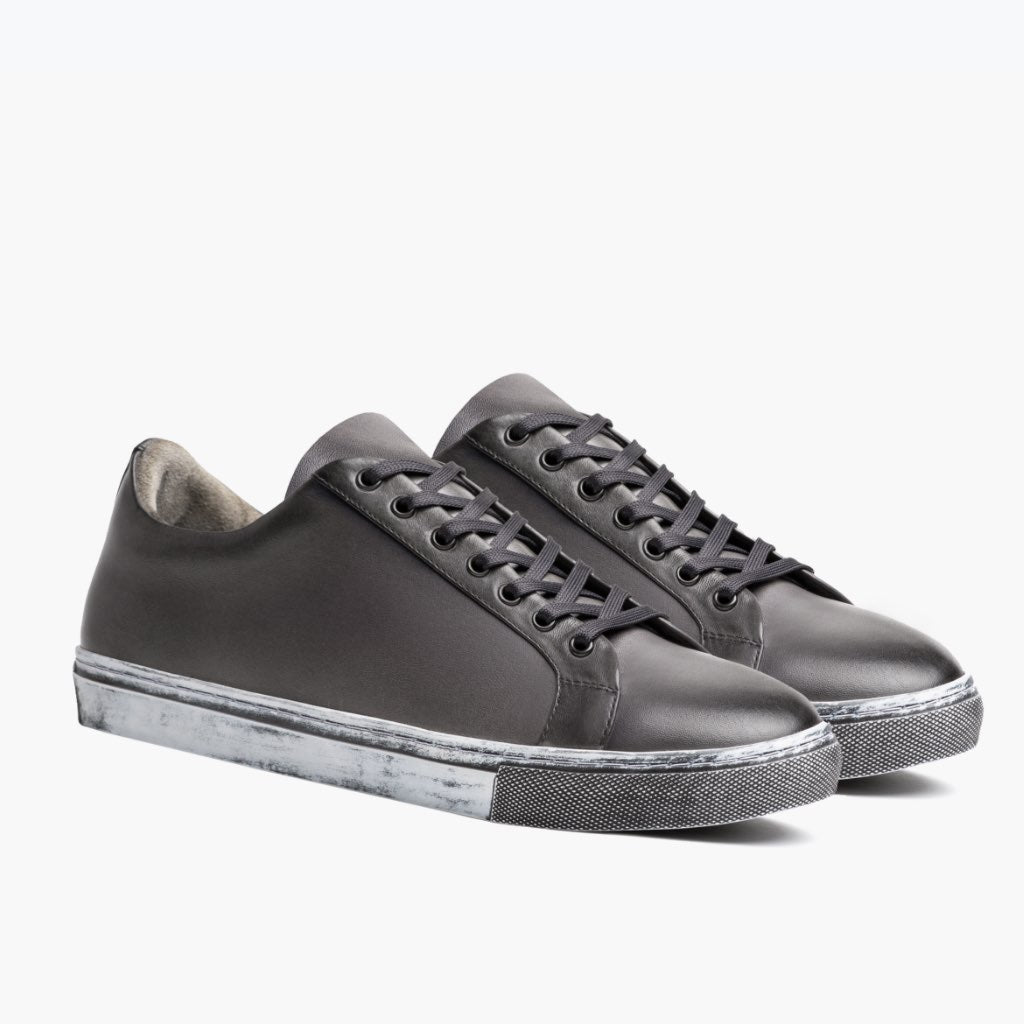 Premier Low Top Distressed Grey Sapatilhas em pele para Homem For Men in Grey Full-Grain Leather - Vista de perfil | Comprar online