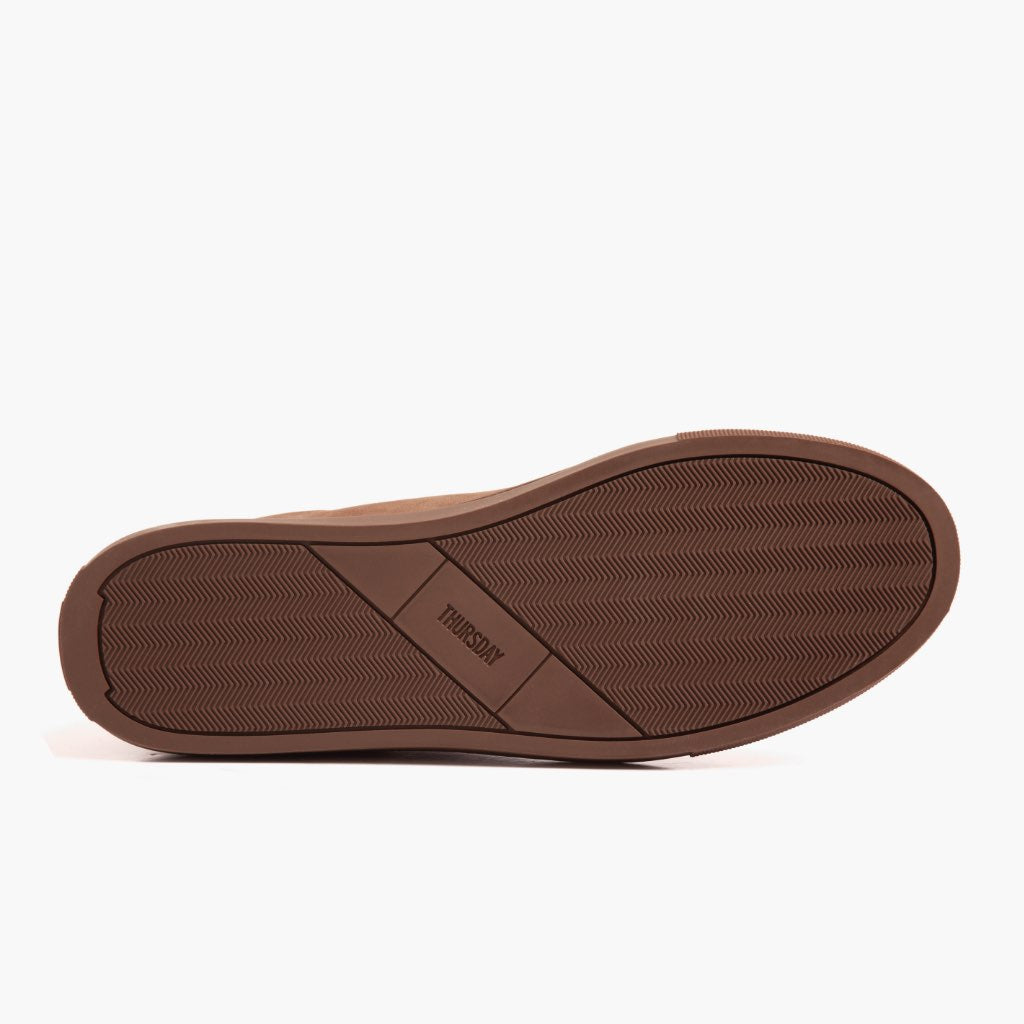 High-Traction Rubber Outsole & Lug Tread Pattern on Premier Low Top Pebble Sapatilhas em pele para Homem For Men