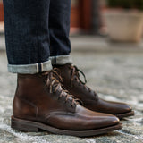 Authentic Full-Grain Leather Grain Depth & Pull-Up Patina Texture Detail
