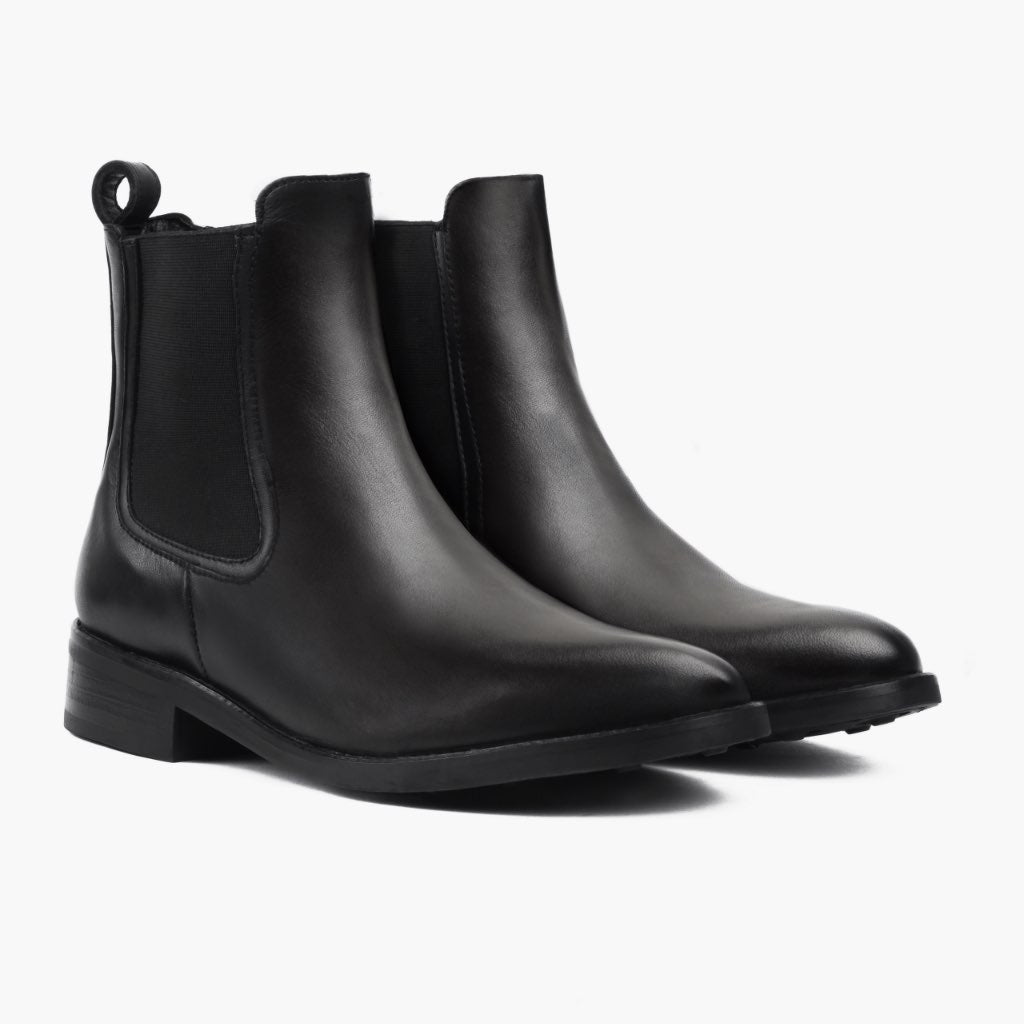 Black Full-Grain leather Boots - Construção de vira Goodyear e biqueira