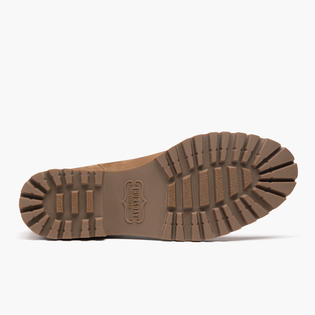 High-Traction Rubber Outsole & Lug Tread Pattern on Legend Pebble Botas em couro para Mulher