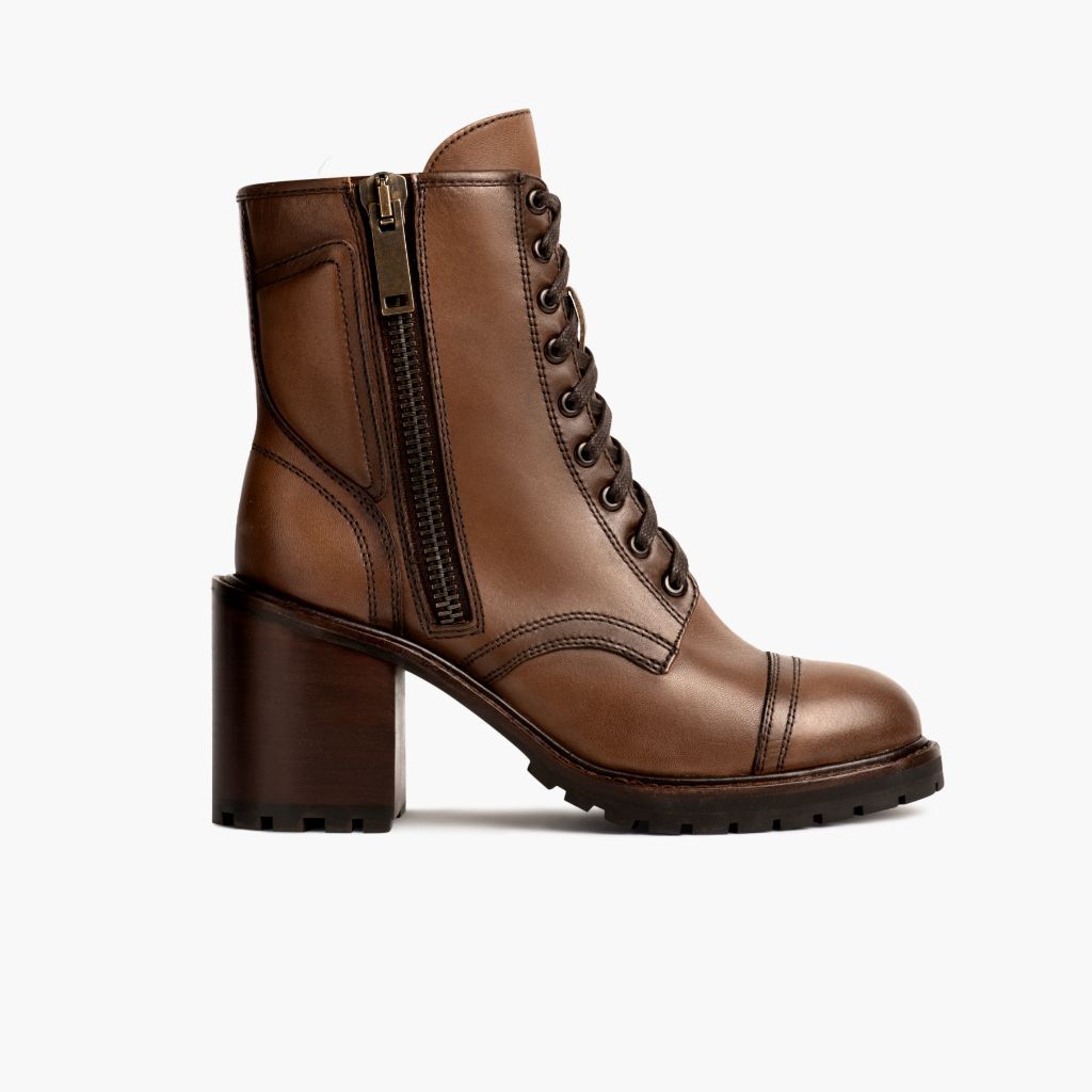 Rebel Amber Wheat Botas em couro para Mulher in Classic Full-Grain Leather - Vista de perfil | Comprar online