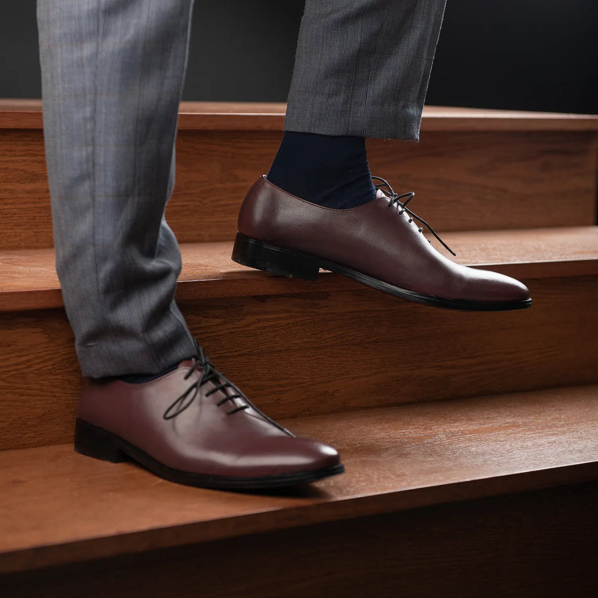 Orlaven Director Wholecut Bordô Sapatos em couro para Homem footwear image 10
