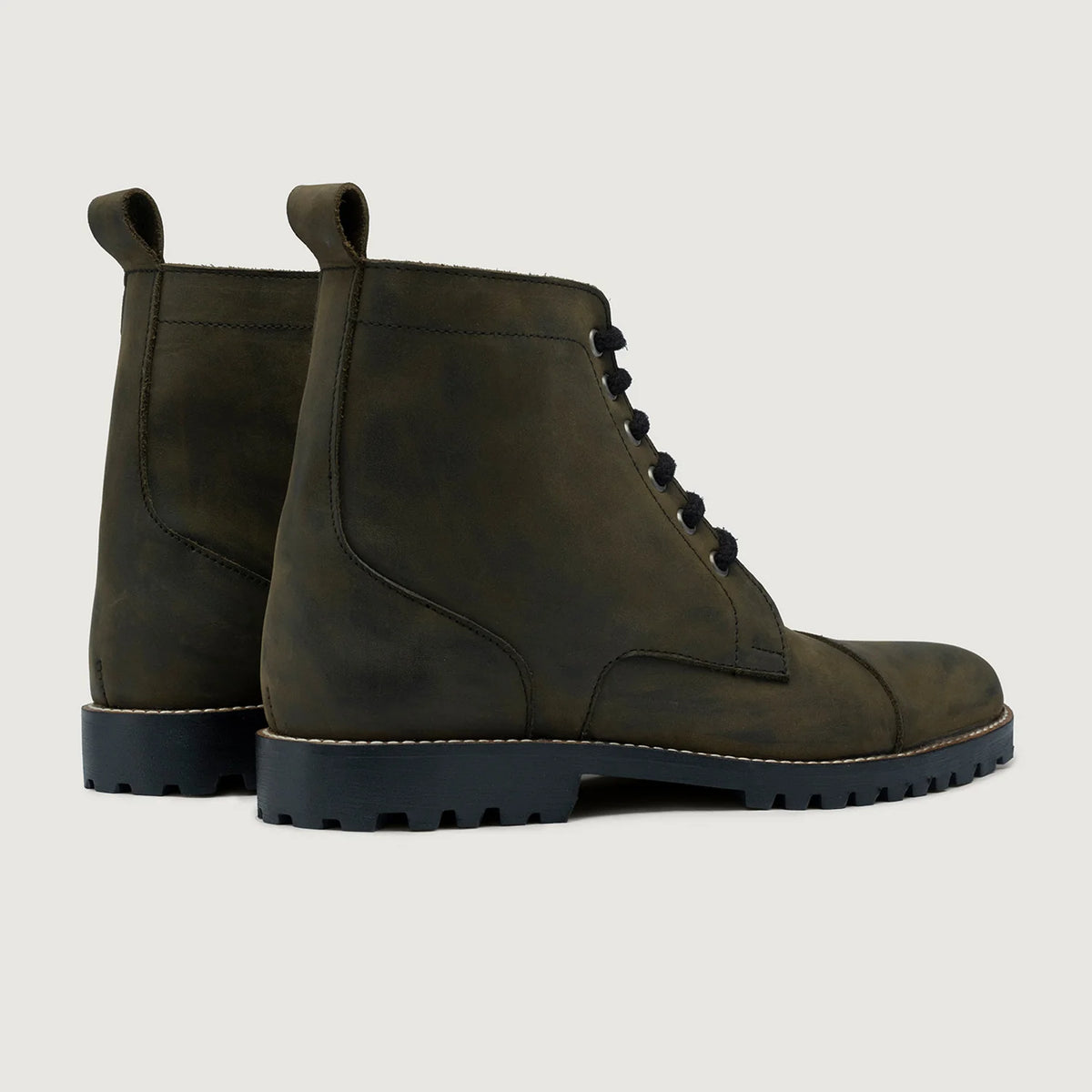 Knight Derby Olive Verde Pullup Botas em couro - TerraGrip para Homem - Contraforte reforçado e costuras duplas de precisão