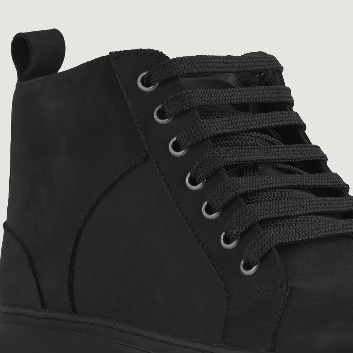 Orlaven Marty High Top Preto Nubuck Sapatilhas em pele para Homem footwear image 9