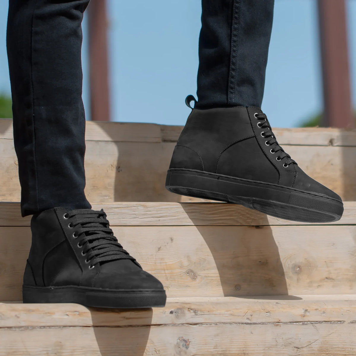 Marty High Top Preto Nubuck Sapatilhas em pele para Homem - Contraforte reforçado e costuras duplas de precisão