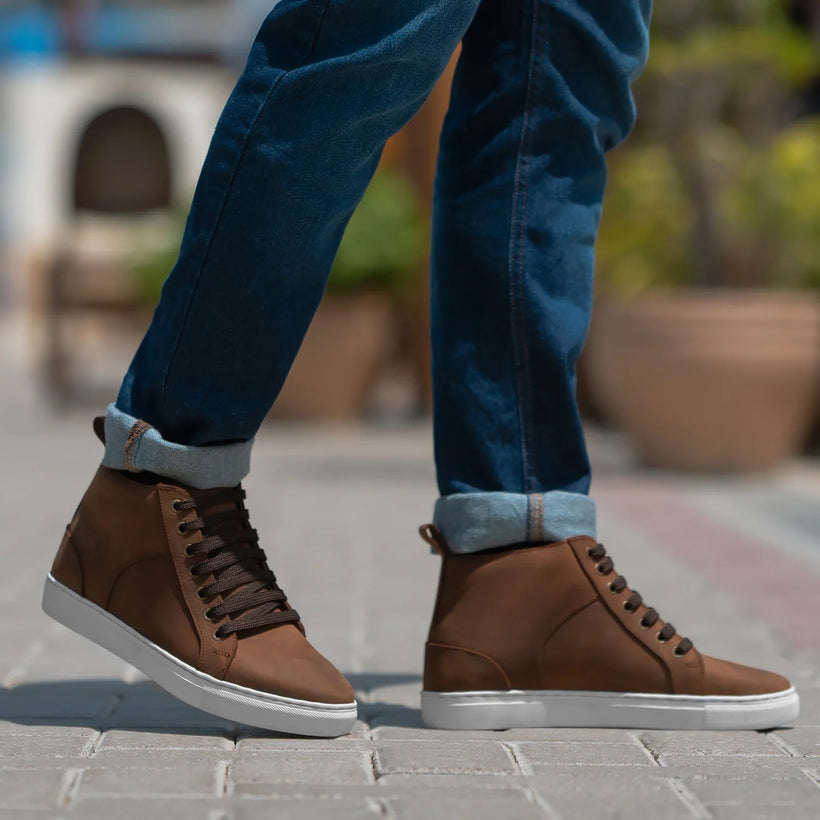 Marty High Top Pull-up Castanho Sapatilhas em pele para Homem