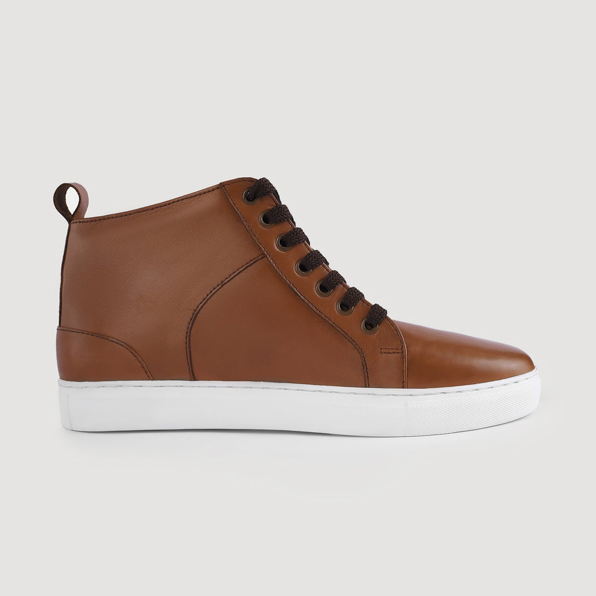 Tan Full-Grain leather Sneakers - Construção de vira Goodyear e biqueira