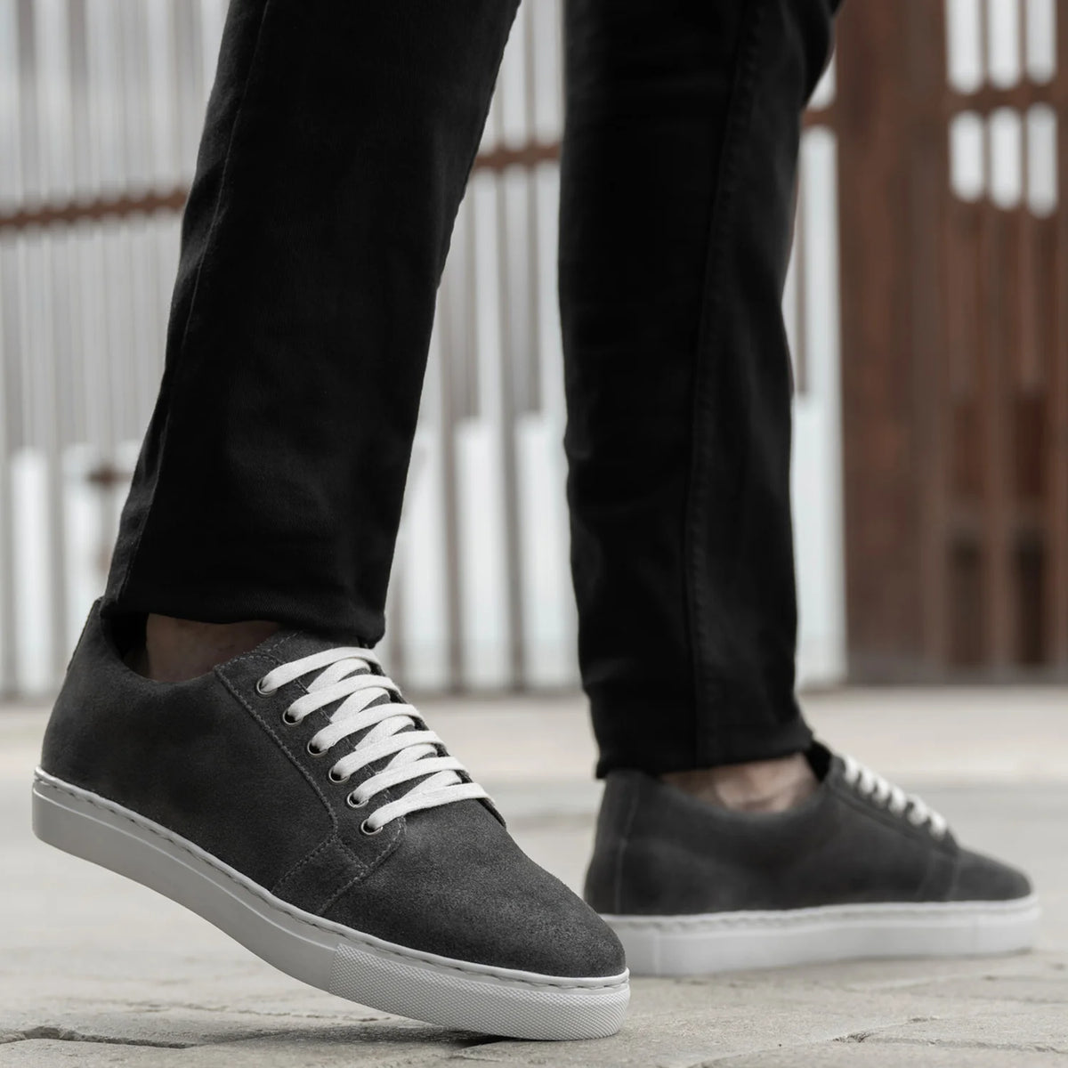 Orlaven Murphy Low Top Grey Suede Sapatilhas em pele para Homem footwear image 10