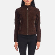 
Adalyn Acolchoado Mocha Suede Jaqueta Biker de Couro para Mulher in Mocha Brown Goatskin Suede - Vista frontal e silhueta ajustada | Comprar online