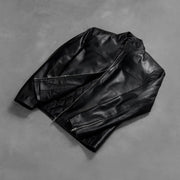 Zipper &amp; Hem Craftsmanship Construction Detail on Men's Adornica Preto Blusão Biker de Couro para Homem