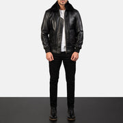 
Airin G-1 Preto Jaqueta Bomber de Couro para Homem - Vista lateral mostrando o corte ergonómico de mangas
