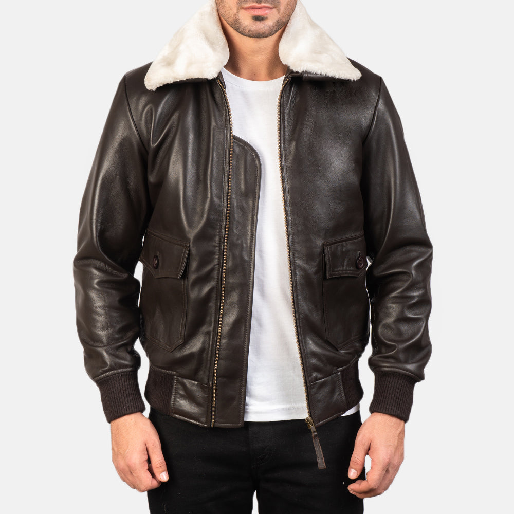 
Airin G-1 Castanho Jaqueta Bomber de Couro para Homem - Vista frontal e silhueta ajustada | Comprar online