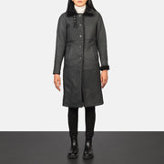 Women's Alina Shearling Preto Casaco de Couro para Mulher in Distressed Black Sheepskin Leather - Front Profile View &amp; Tailored Silhouette | Buy Online