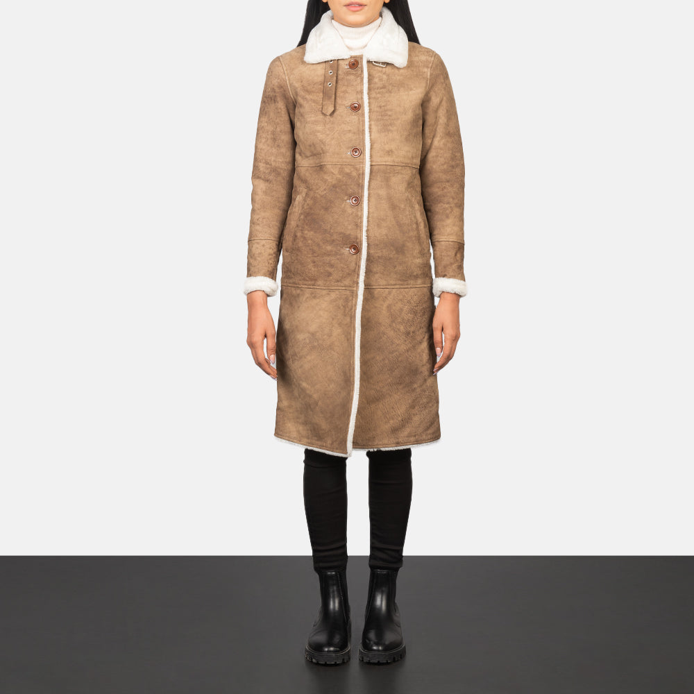 Women's Alina Shearling Castanho Casaco de Couro para Mulher - Lateral Side Profile View Showing Sleeve Cut &amp; Athletic Taper Fit