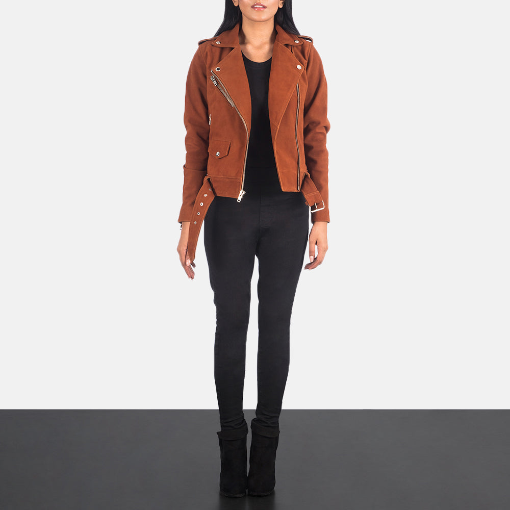 
Alison Castanho Suede Jaqueta Biker de Couro para Mulher - Vista lateral mostrando o corte ergonómico de mangas