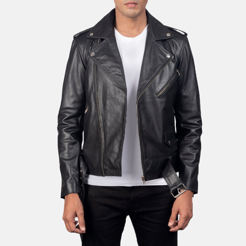 
Allaric Alley Black Leather Biker Jacket in Black Cowhide Leather - Vista frontal e silhueta ajustada | Comprar online