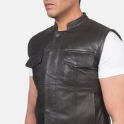 
Vista interior Showing Quilted Polyester Lining & Dois bolsos interiores funcionais