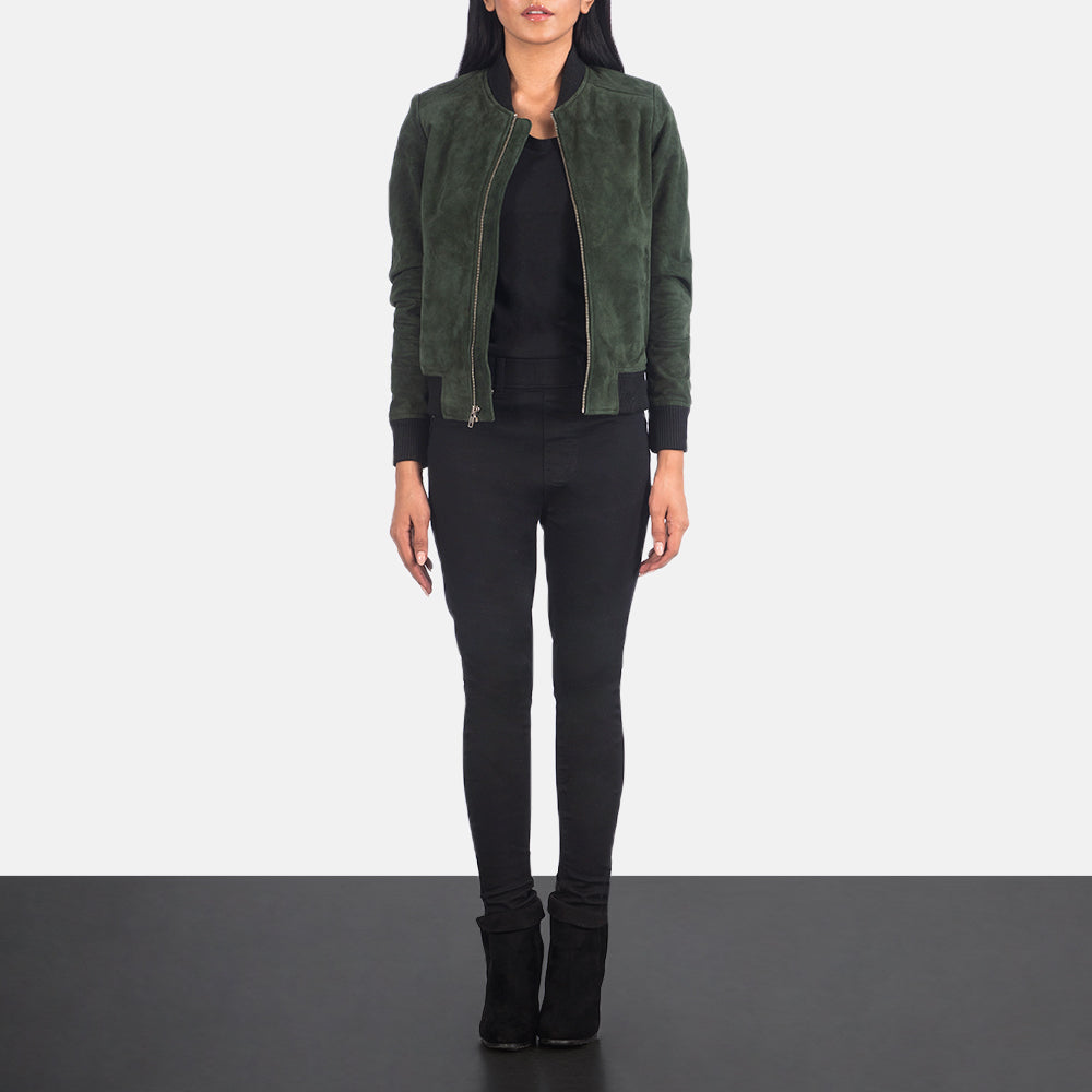 Women's Bliss Verde Suede Blusão Bomber de Couro para Mulher - Lateral Side Profile View Showing Sleeve Cut &amp; Athletic Taper Fit