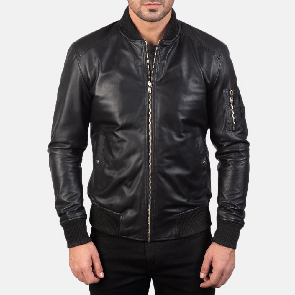 
Vista detalhada of Rib Knit & Zipper Hardware on Bomia Ma-1 Black Leather Bomber Jacket
