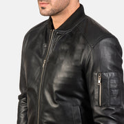 
Vista interior Showing Quilted Viscose Lining & Dois bolsos interiores funcionais