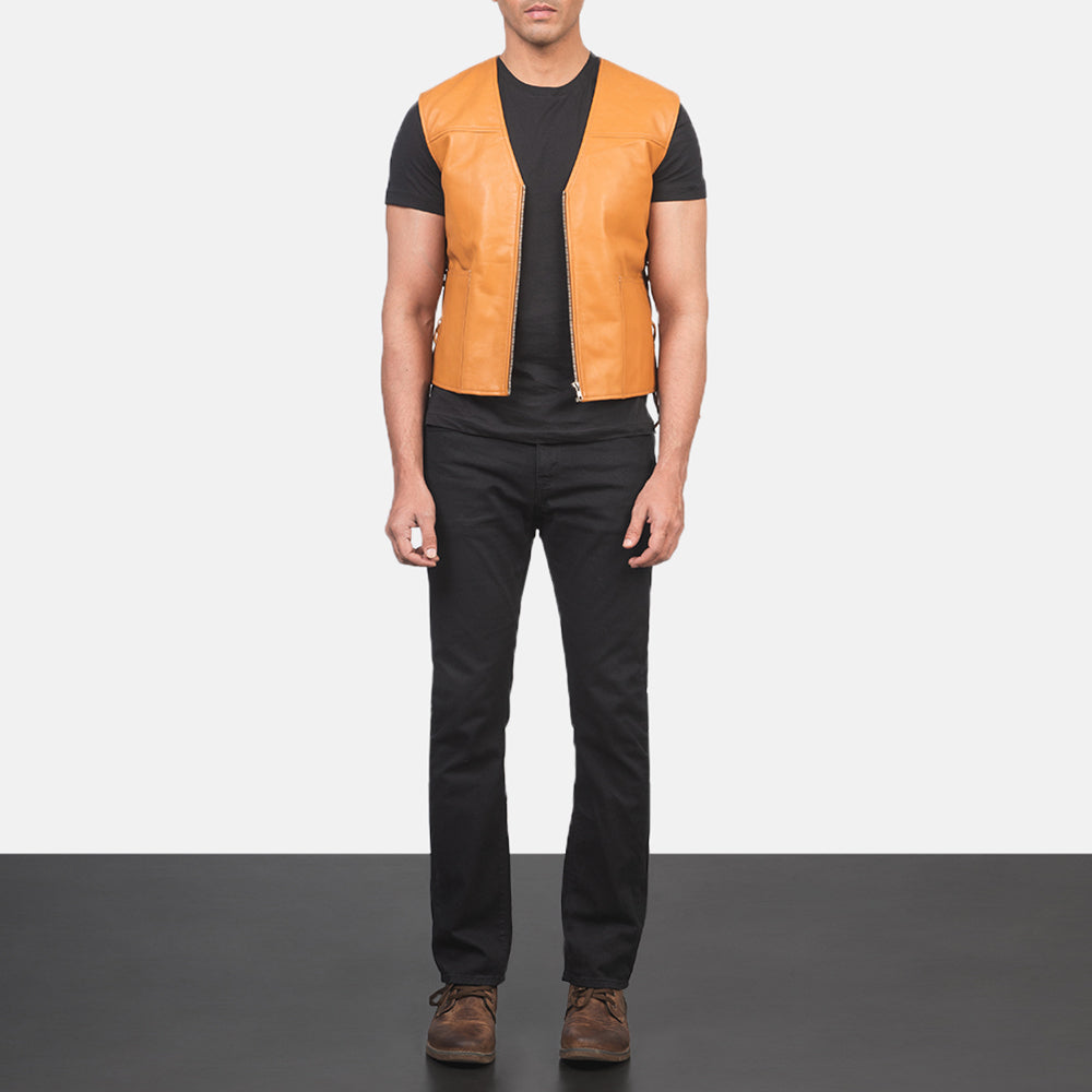 Men's Brandon Castanho Claro Castanho Colete de Couro para Homem - Lateral Side Profile View Showing Sleeve Cut &amp; Athletic Taper Fit