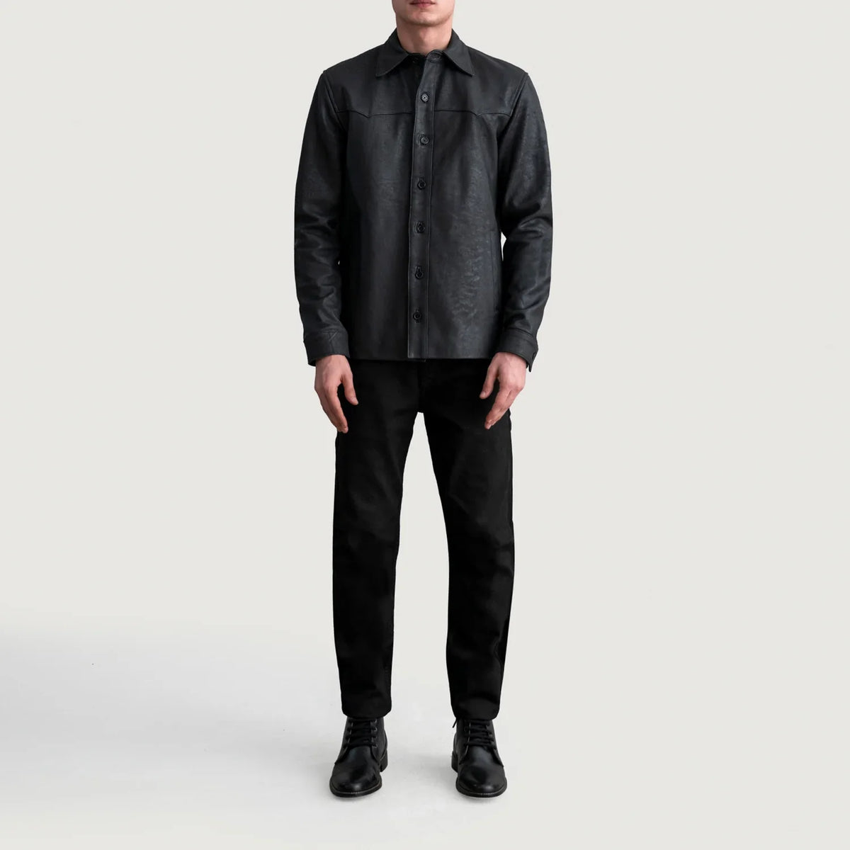 
Vista detalhada of Shirt & Buttons Hardware on Bronco Tumbled Preto Leather Shirt para Homem