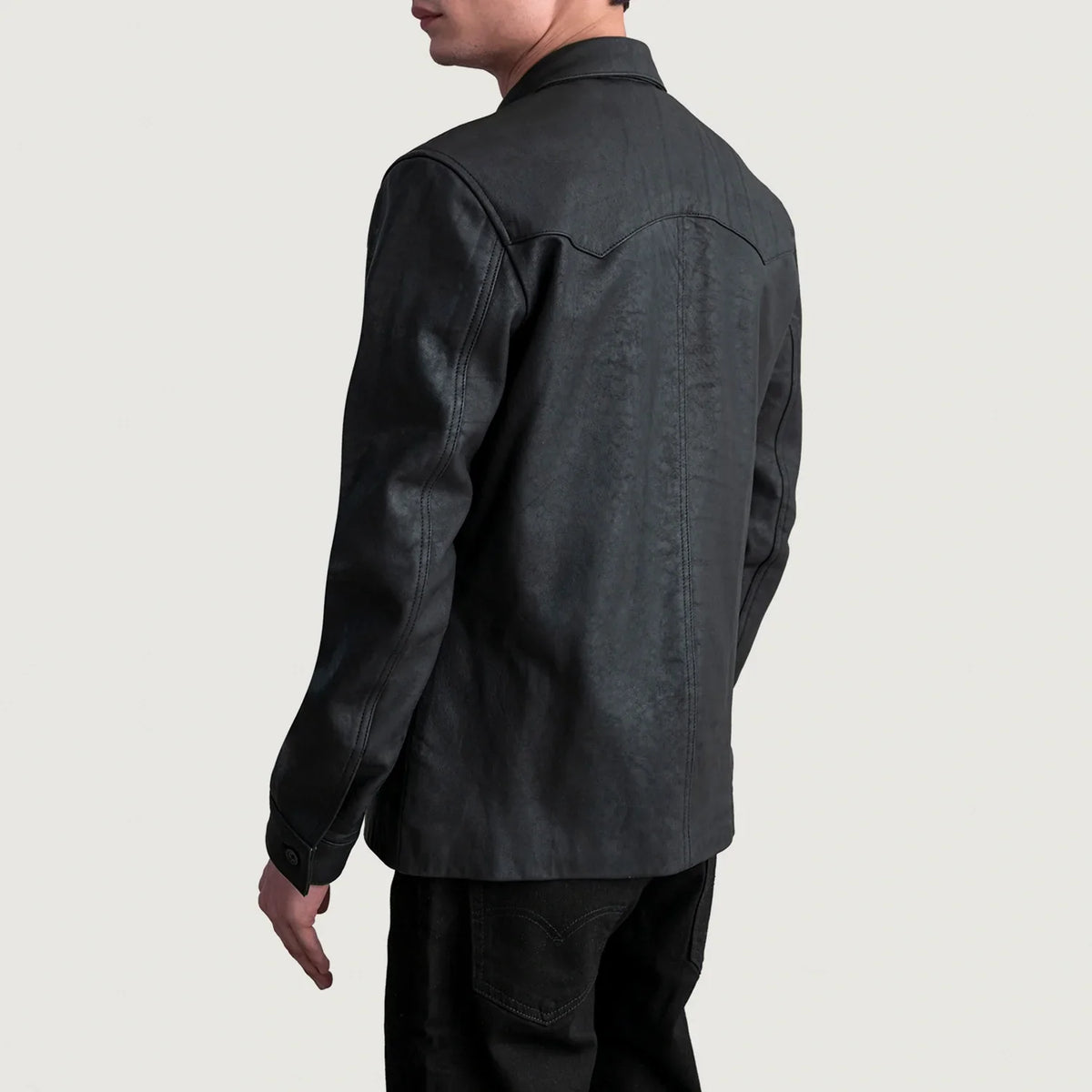 
Vista interior Showing Viscose Lining & Dois bolsos interiores funcionais