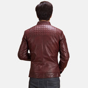 
Vista detalhada of Band with Snap Button & Zipper Hardware on Burgunn Dee Bordô Jaqueta Biker de Couro para Homem