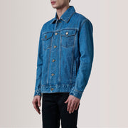 Conard Azul Denim Trucker Blusão de Couro para Homem For Men - Lateral Side Profile View Showing Sleeve Cut &amp; Athletic Taper Fit
