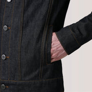 
Vista interior Showing Quilted Viscose Lining & Dois bolsos interiores funcionais