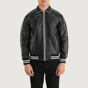 Close-Up Detail of Shirt collar &amp; Zipper Hardware on Cooper Preto Leather Varsity Blusão de Couro para Homem
