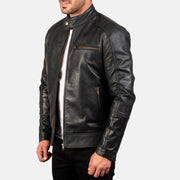 Dean Preto Blusão Biker de Couro para Homem - Back View Showing Tailored Shoulder Fit &amp; Clean Hemline