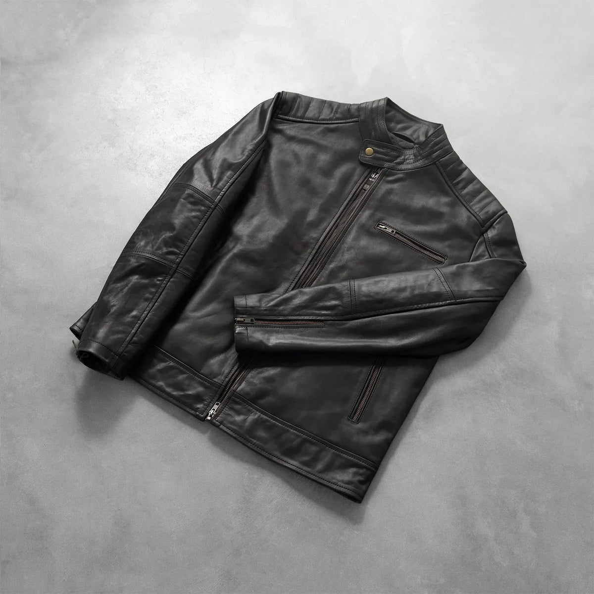 Zipper &amp; Hem Craftsmanship Construction Detail on Dean Preto Blusão Biker de Couro para Homem