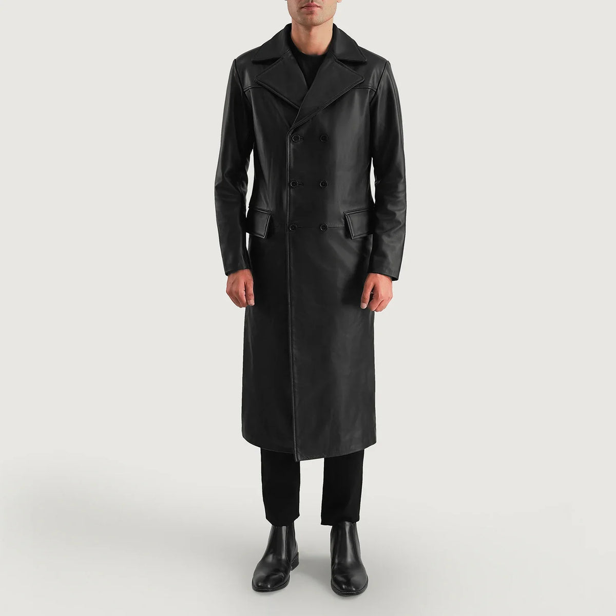 
Delmar Black Leather Double Breasted Coat - Vista lateral mostrando o corte ergonómico de mangas