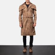 
Vista detalhada of Classic Collar & Buttons + Belt Hardware on Deux Castanho Leather Duster para Homem