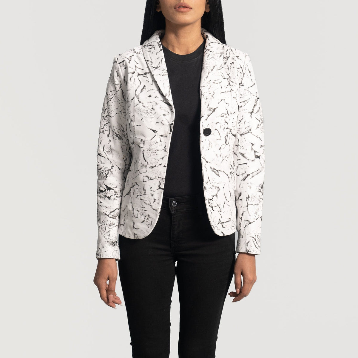 
Donna Blake White Blazer em Couro em Couro para Mulher - Vista lateral mostrando o corte ergonómico de mangas