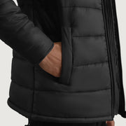 
Vista interior Showing Quilted Viscose Lining & Dois bolsos interiores funcionais