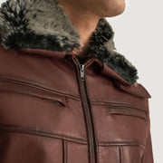 Men's Evan Hart Fur Castanho Blusão de Couro para Homem - Lateral Side Profile View Showing Sleeve Cut &amp; Athletic Taper Fit