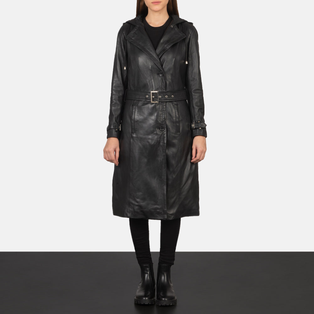 
Fixon Hooded Preto Trench Casaco em Couro em Couro para Mulher - Vista lateral mostrando o corte ergonómico de mangas