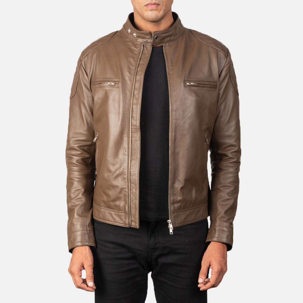 
Gatsby Mocha Jaqueta Biker de Couro para Homem - Vista frontal e silhueta ajustada | Comprar online